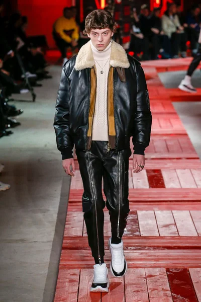 Look 20